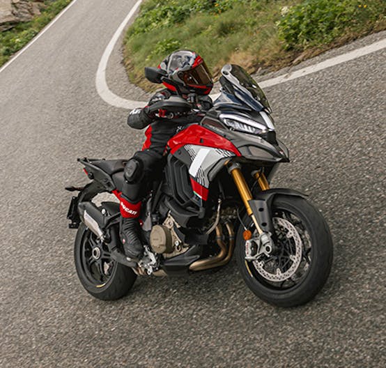 2026-Models Ducati Rollovers Multistrada-V4-Pikes-Peak-Rollover